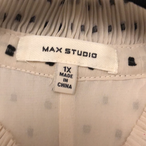 Max Studio pleated blouse - Picture 4 of 4